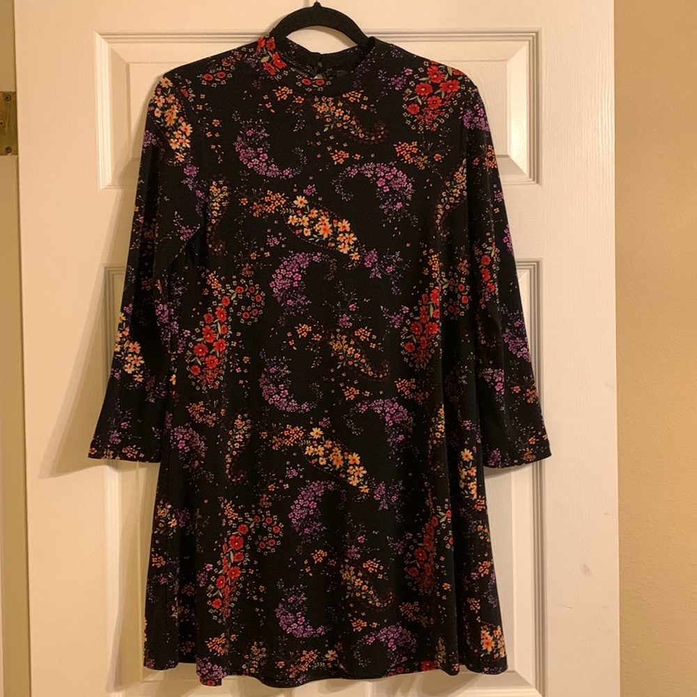 Forever 21 Floral Dress - Picture 1 of 6